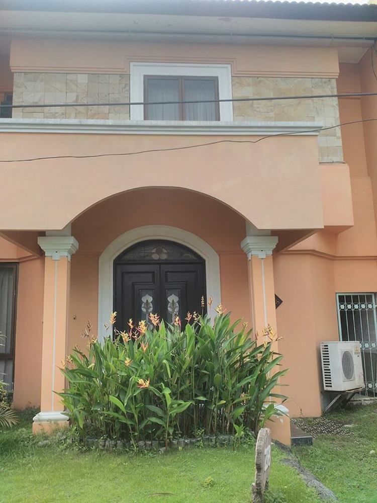 מלון Sawotratap Istana Permata Juanda מראה חיצוני תמונה