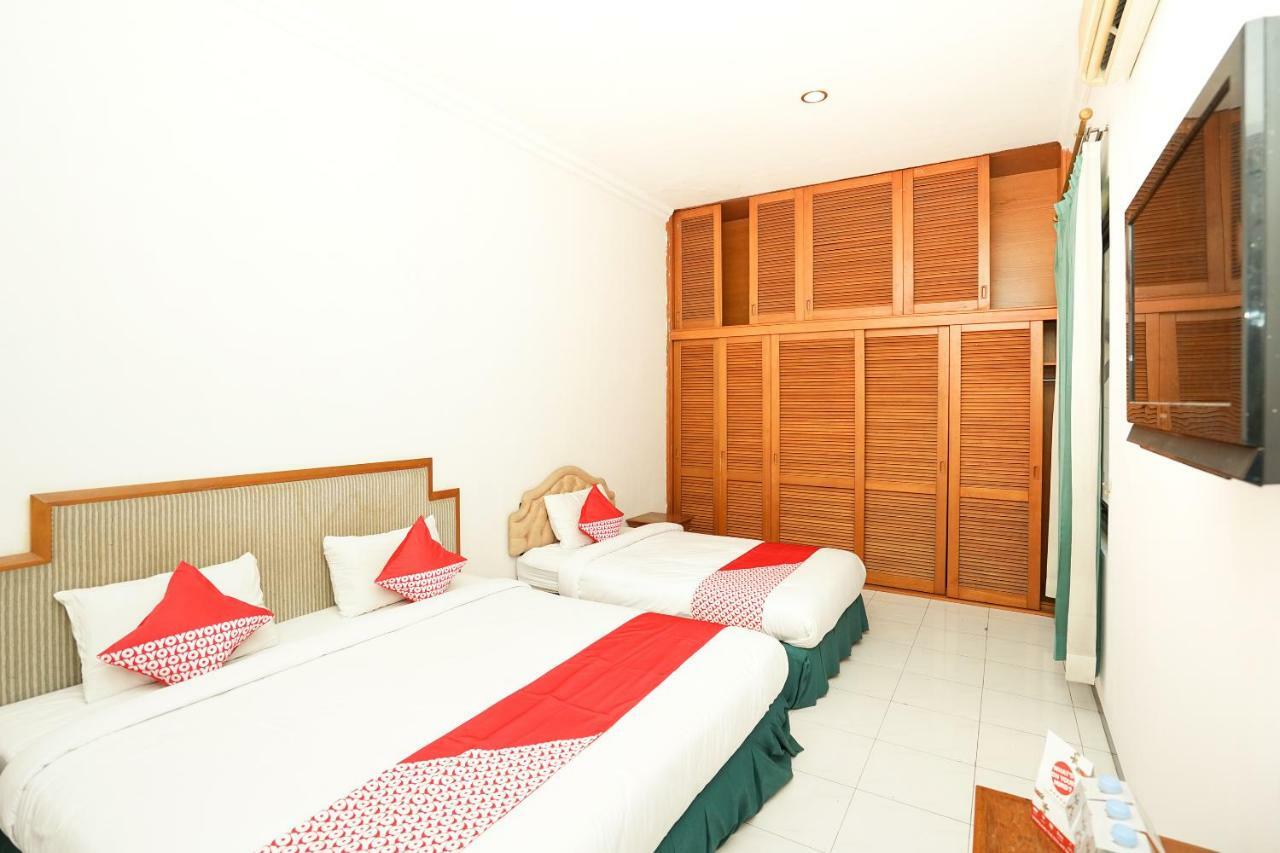 מלון Sawotratap Istana Permata Juanda מראה חיצוני תמונה